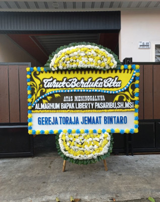Papan Bunga Duka di Medan